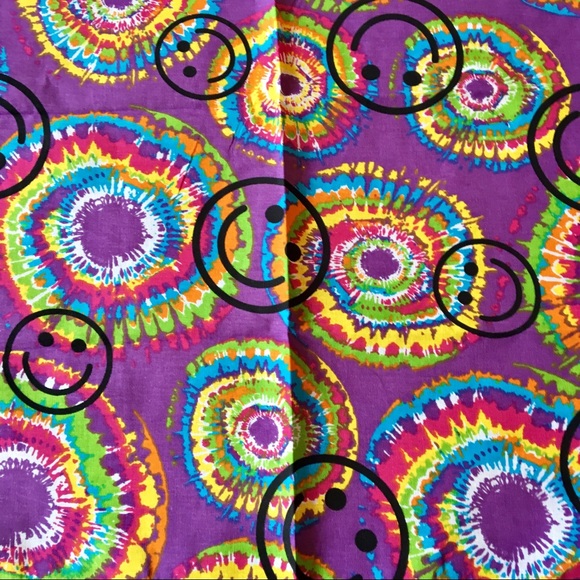 NWOT Hippy boho smiley 🙂face tie dye bandana🌈 - Picture 2 of 6